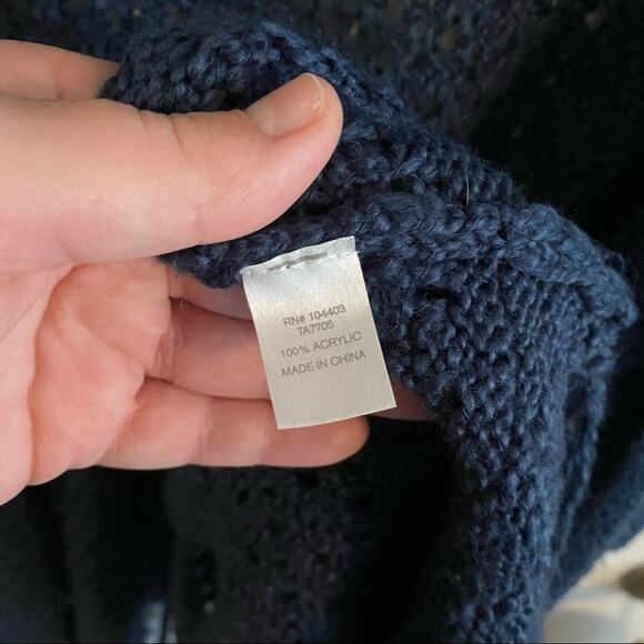 Charming Charlie Open Knit Poncho Sweater Size Small - Picture 3 of 7